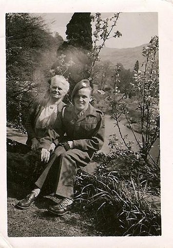 Morris and mother, Elizabeth McGarr at Yewbank