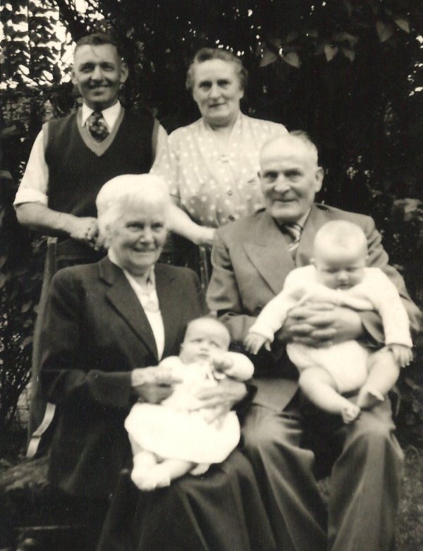 Morris and Elizabeth McGarr with Joan and Ben and . . ??